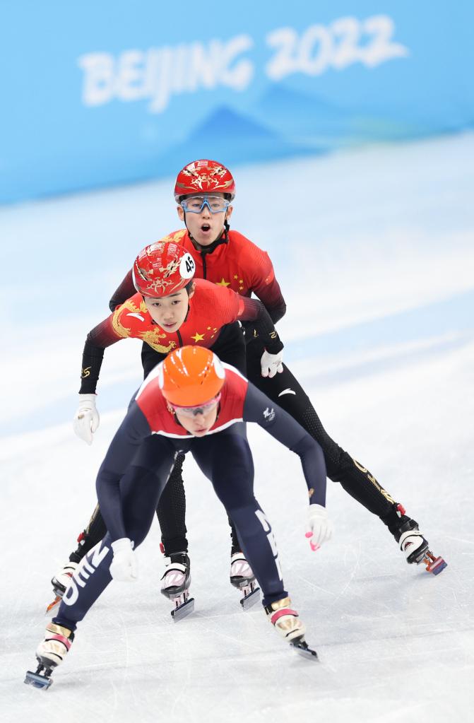 쇼트트랙 여자 3000m 계주 준결승, 中 A조 결승 진출