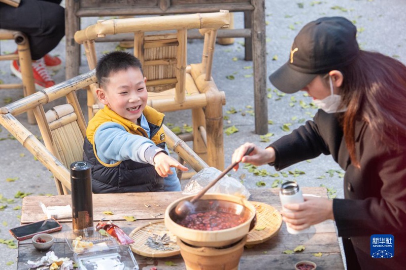 충칭 소비시장에 다시 활력 불어넣어