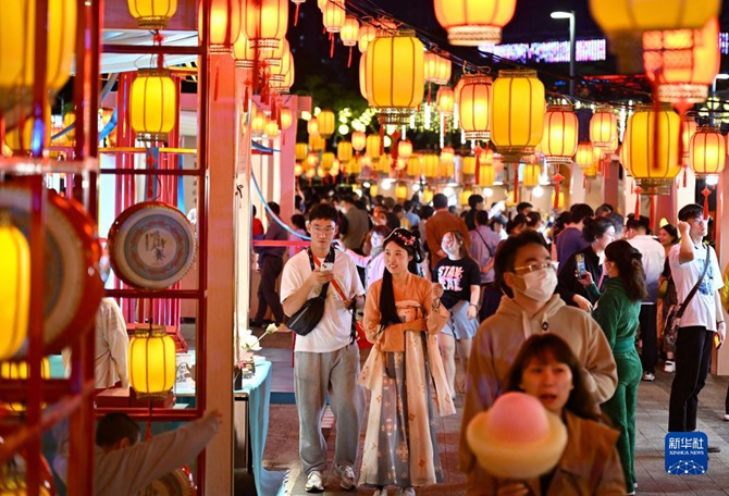 중국 저축률 근년 최고치 경신…저축 증가액이 소비로 전환될 수 있을까