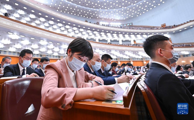 14기 전인대 1차 회의 제2차 전체회의 개최