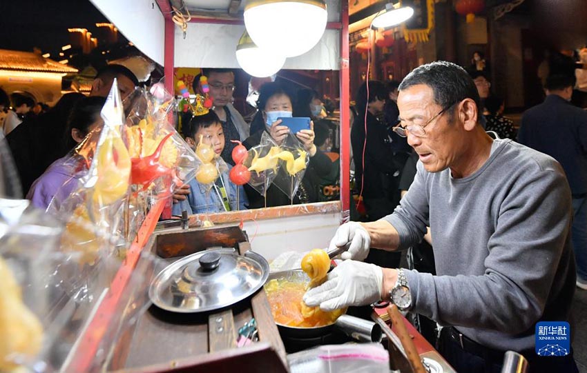 中 톈진, 노동절 연휴 야시장 활기