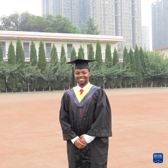 중국 유학后 전기 엔지니어 꿈 이룬 케냐 청년