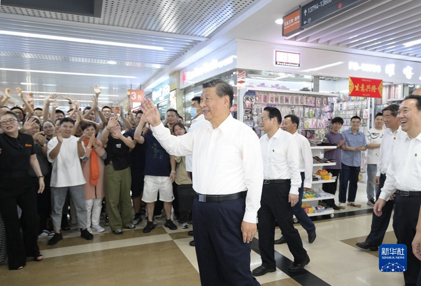 시진핑 주석, 저장 시찰 후 산둥 짜오좡시 방문