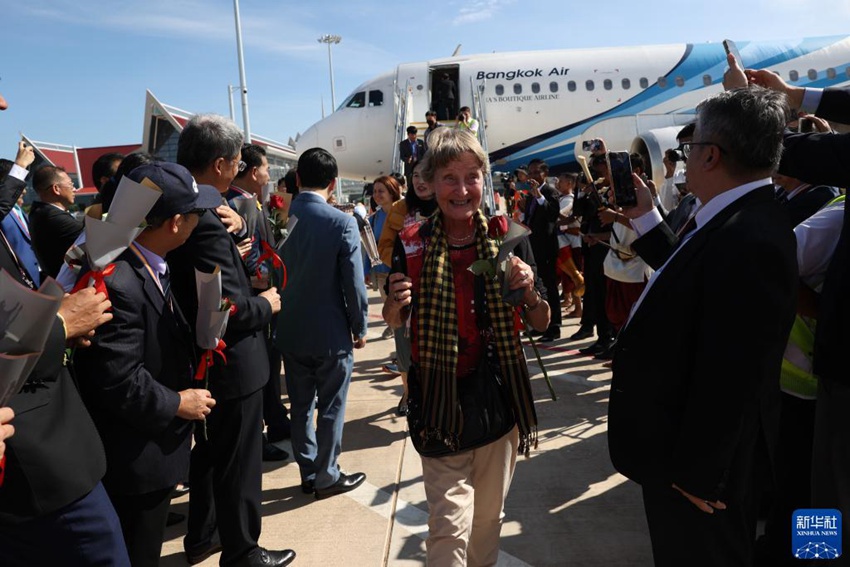 中기업, 캄보디아 시엠립 앙코르 국제공항 개항