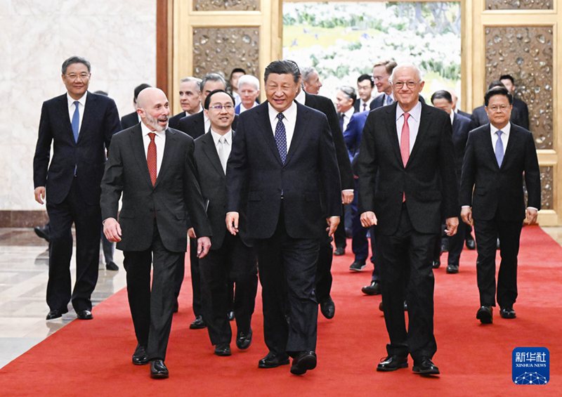시진핑 주석, 미국 경제계 및 전략학술계 대표들과 회동
