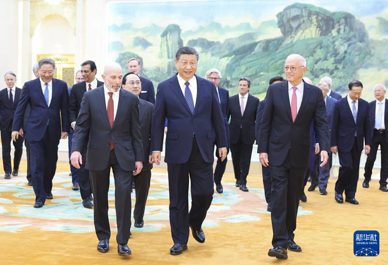 시진핑 주석, 미국 경제계 및 전략학술계 대표들과 회동