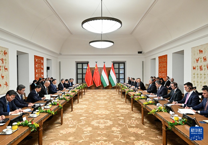 시진핑 주석, 오르반 헝가리 총리와 회담