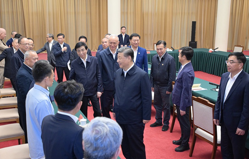 시진핑 주석, 기업과 전문가 좌담회 주재 및 중요 연설 발표