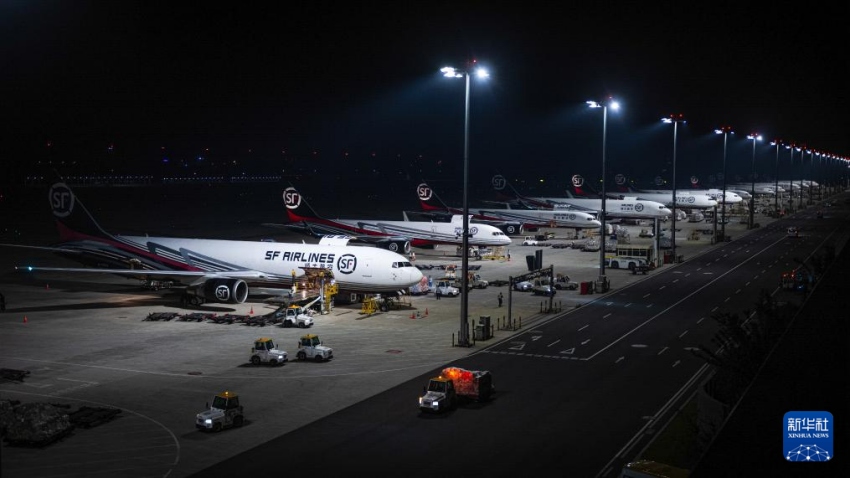 중국 1호 전문 화물운송 공항, 국제 물동량 10만t 돌파