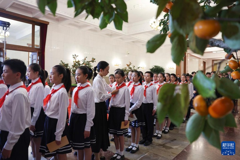 中, 중화인민공화국 국가 훈장 및 영예칭호 수여식 개최