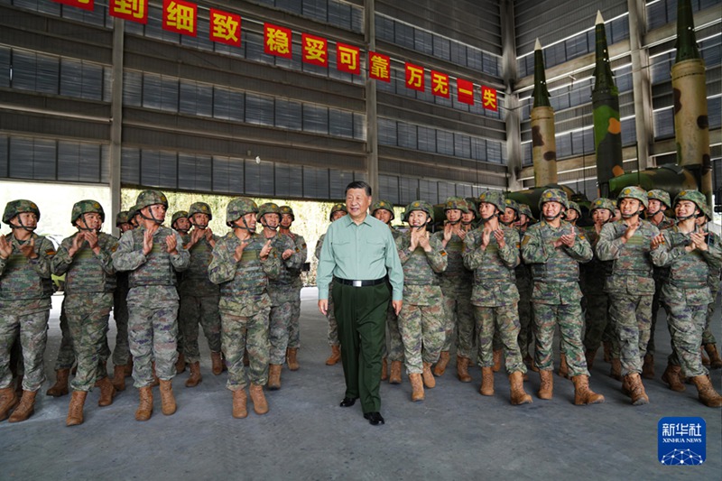 시진핑 주석, 로켓군 모 여단 시찰