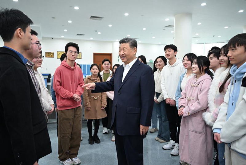 시진핑 주석, 마카오 과학기술대학교 시찰