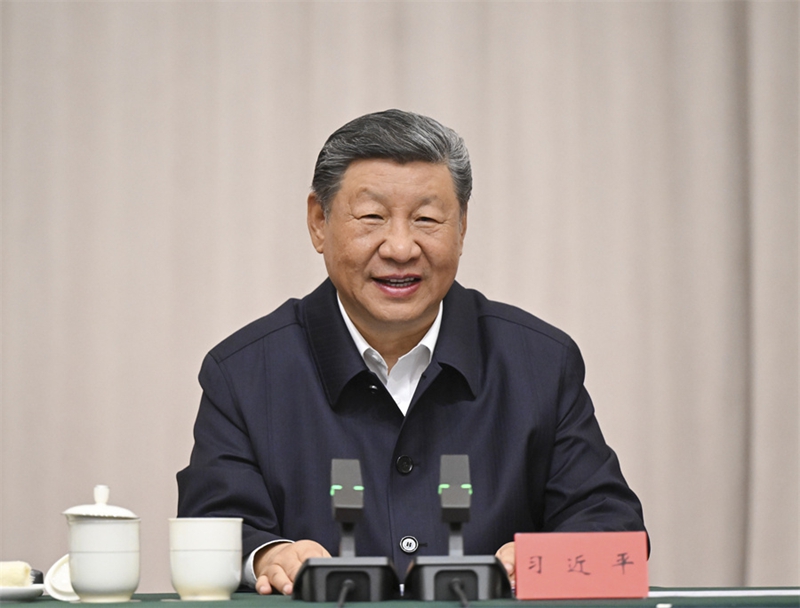 시진핑 주석, 시짱자치구 당위원회와 정부 업무 보고 청취 및 중요 연설 발표