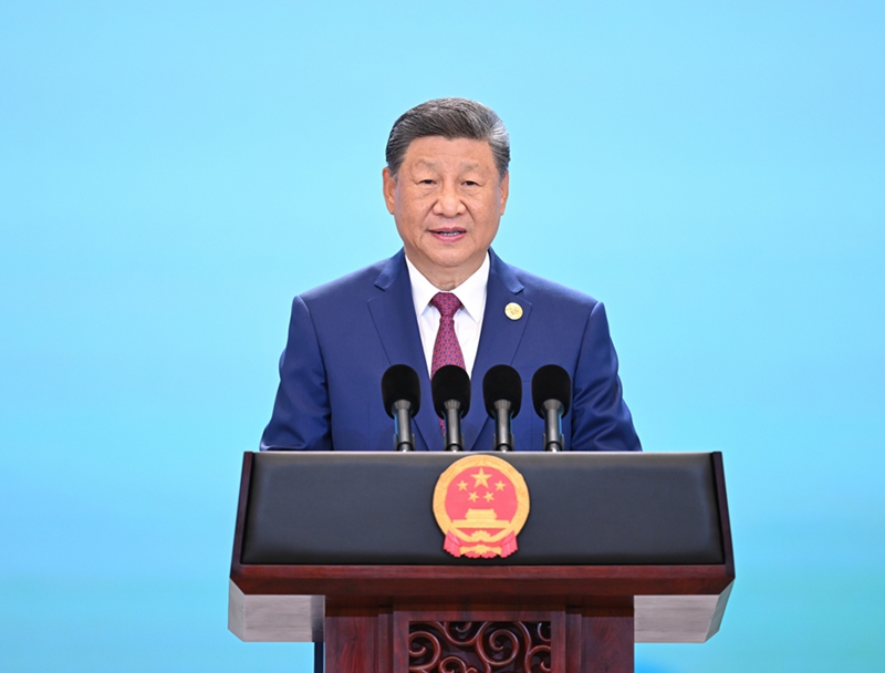 시진핑 주석과 부인 펑리위안 여사, 2025년 SCO 정상회의 참석 국제 귀빈 위한 환영연회 열어