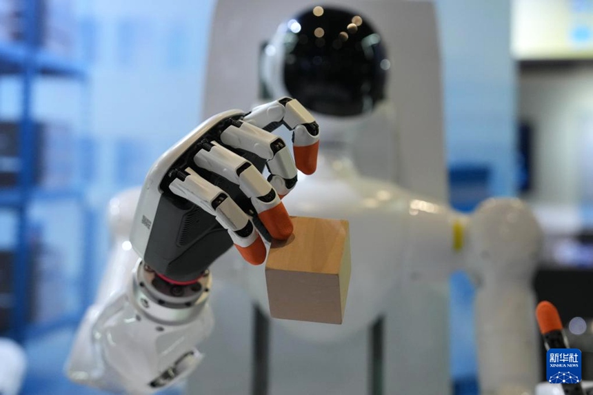 AI 기술 총집결…‘인터넷의 빛’ 박람회 우전서 개막