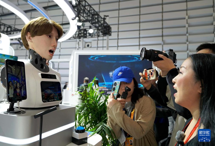 AI 기술 총집결…‘인터넷의 빛’ 박람회 우전서 개막