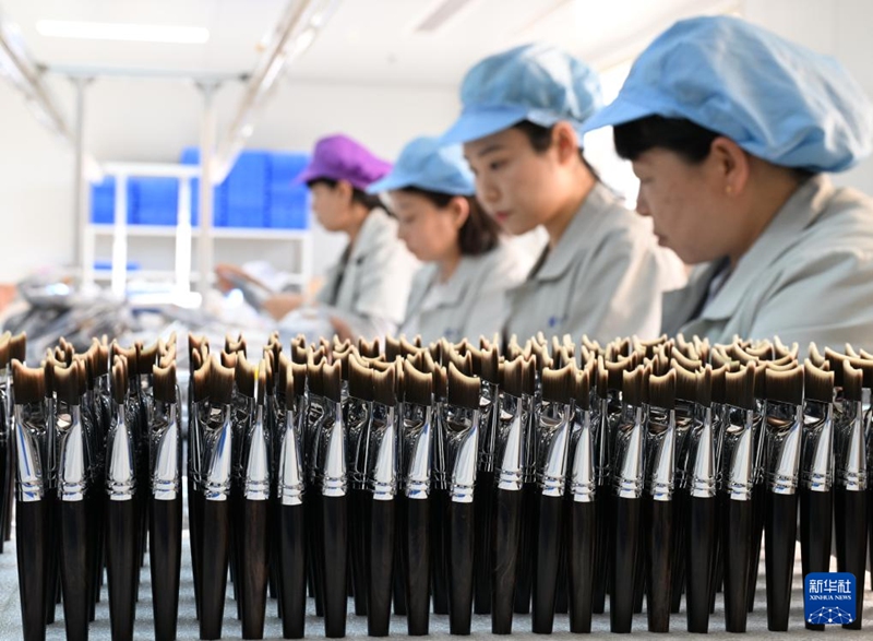 ‘中 메이크업 브러시의 고향’ 허베이성 칭현, 연간 영업 수익 300억 위안