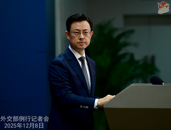 中 외교부 “타이완 문제를 어떻게 해결할지는 중국인 자신의 일이며 어떠한 외부의 간섭도 용납하지 않아”