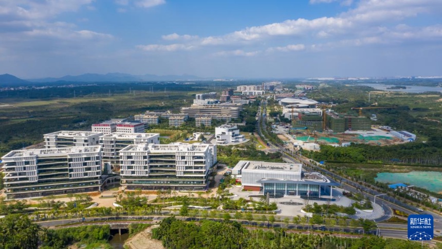 하이난, 18일 섬 전체 봉관 운영…주요 산업단지 ‘성장 엔진’으로 부상