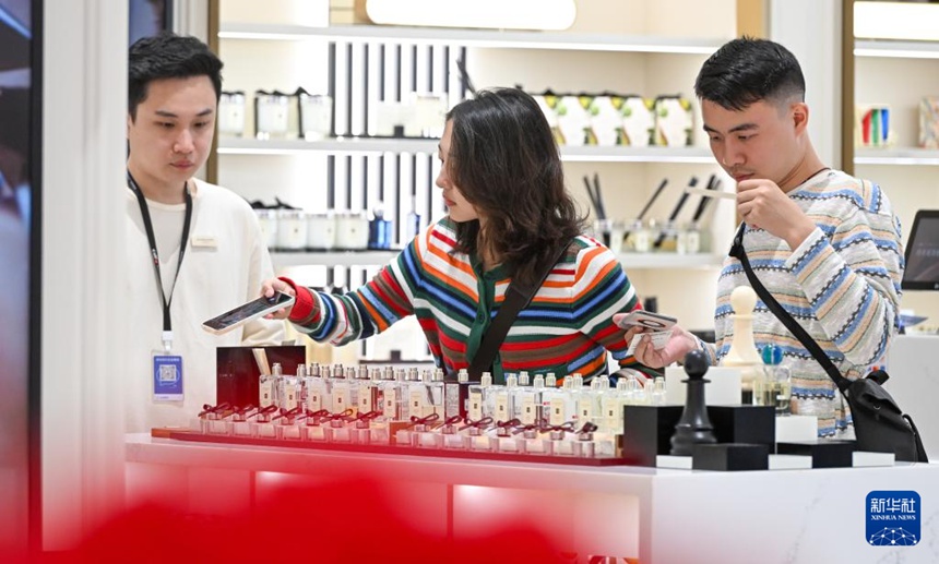 위안단 연휴기간 하이난 리다오 면세품 쇼핑액 7억 위안 넘어