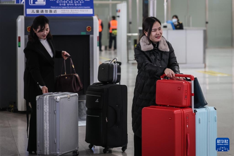 단둥-평양 간 국제 여객 열차 정식 운행 개시