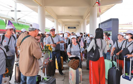 중국-라오스 철도, 누적 운송 여객 7000만 명 돌파