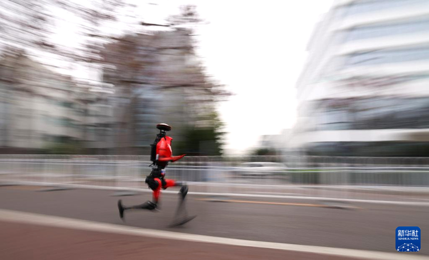 2026 휴머노이드 로봇 하프마라톤 개최…우승 로봇 ‘산뎬’, 인간 세계 기록 경신