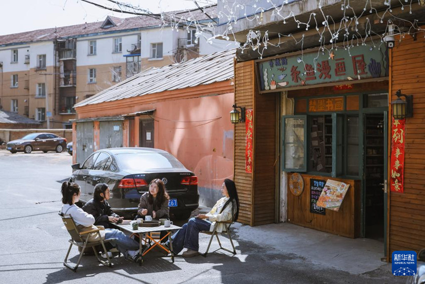낡은 책방과 ‘주인장’의 만남…종이는 낡았지만, 미래로 가는 길은 항상 새롭다