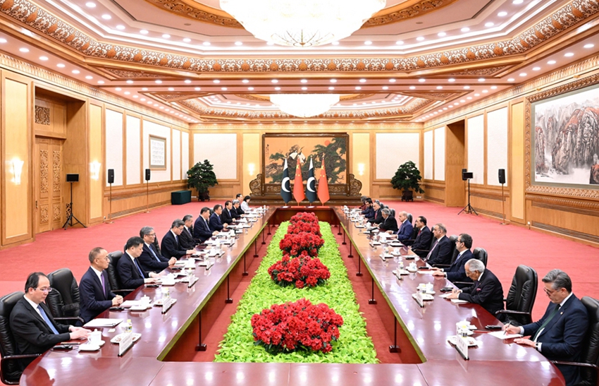 시진핑 주석, 셰바즈 파키스탄 총리 회견