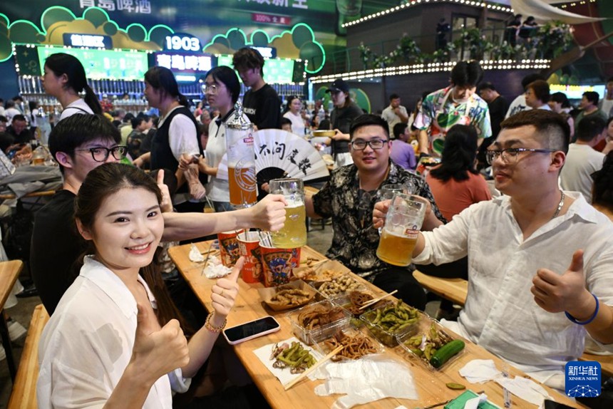 전 세계 맥주 2300종 한자리에…칭다오 맥주축제, 30일간의 여름 대향연