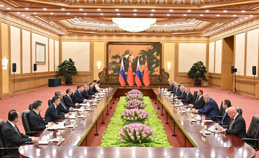 시진핑 주석, 슬로바키아 대통령과 회담
