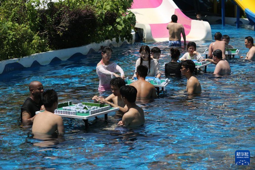 산성 충칭, 쿨한 매력으로 글로벌 핫플로 부상