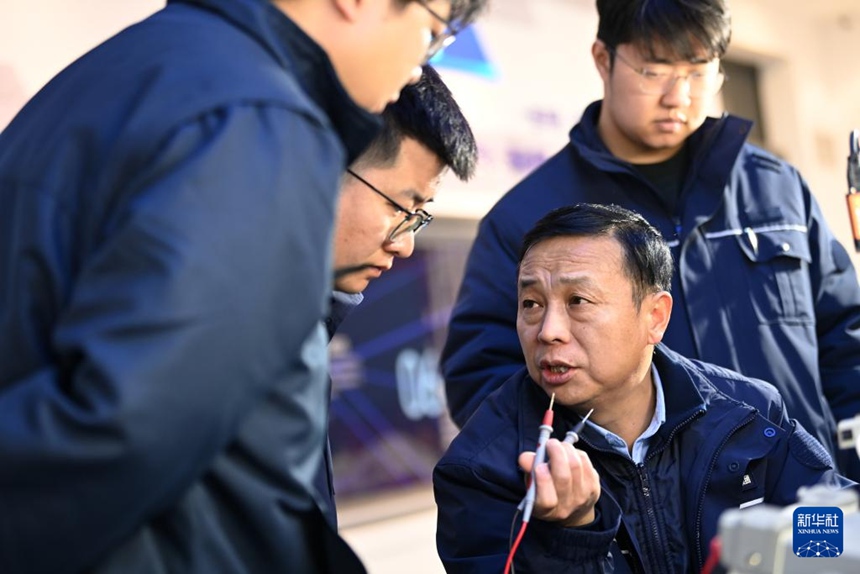 中 전인대 대표 둥훙타오, 고속철 안전 지키며 노동자 목소리 대변