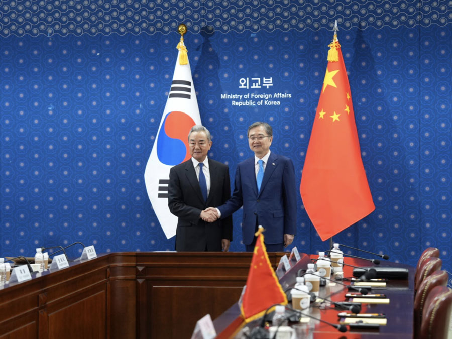 中 왕이 외교부장, 조현 한국 외교장관과 회담